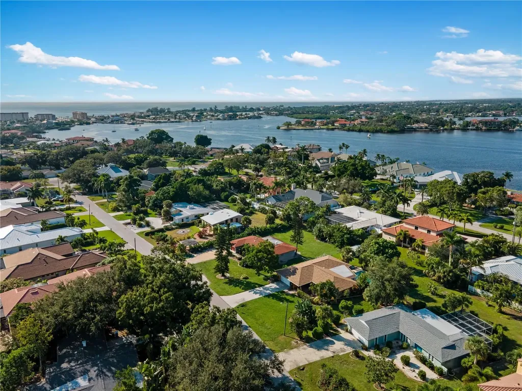 424 Baycrest Drive Venice FL 34285