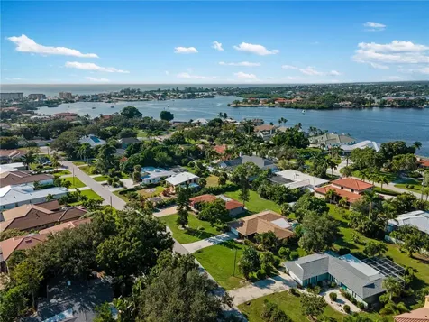 424 Baycrest Drive Venice FL 34285