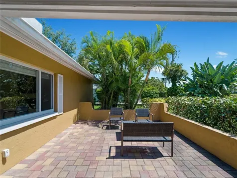 424 Baycrest Drive Venice FL 34285