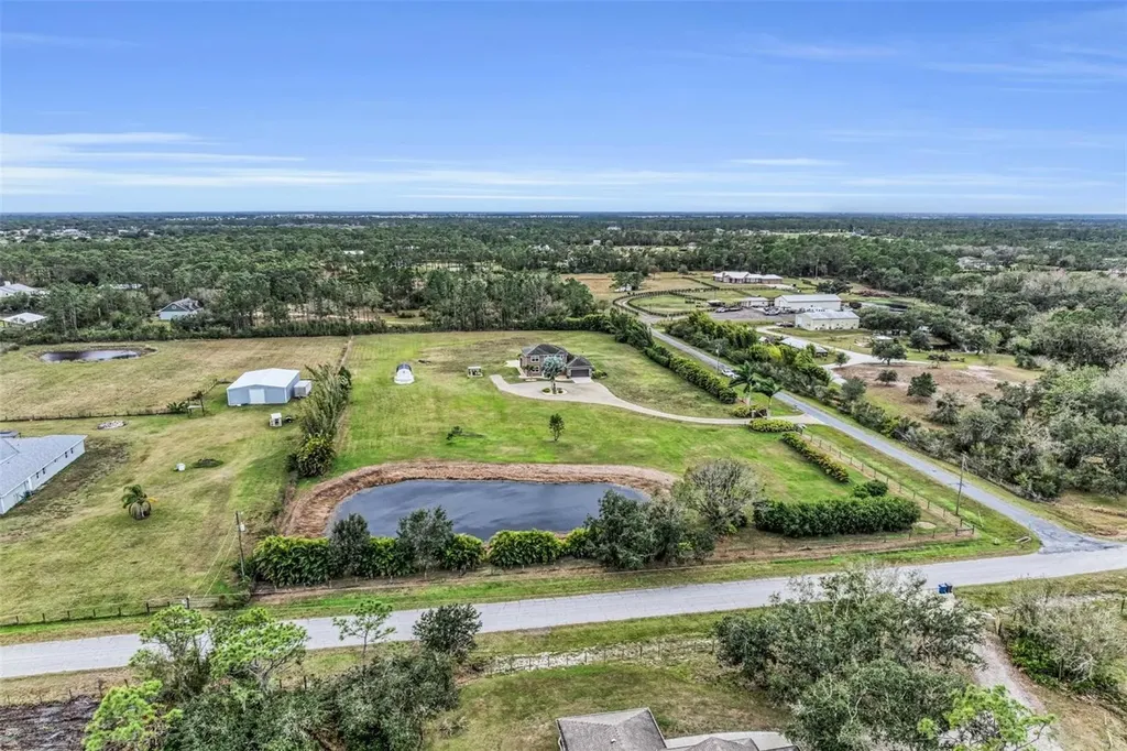7605 257th Street E Myakka City FL 34251