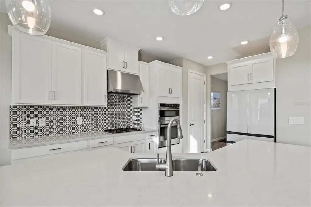 9312 Tequila Sunrise Drive Sarasota FL 34241