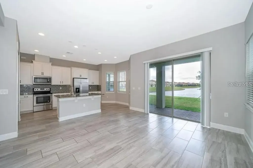 10425 Siddington Drive Orlando FL 32832