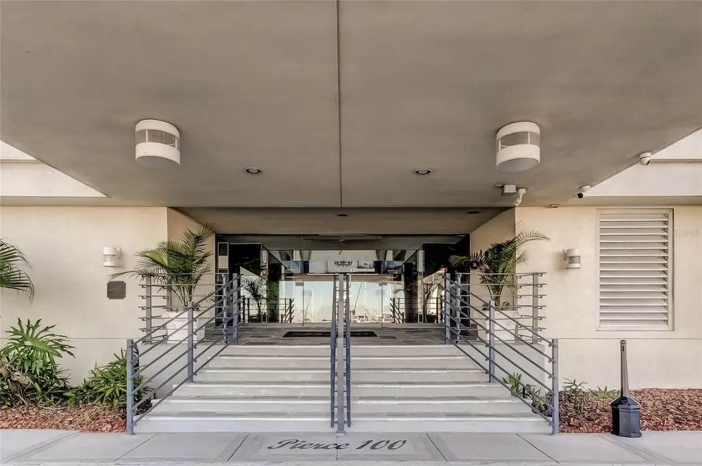 100 Pierce Street Clearwater FL 33756