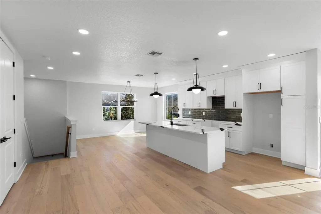 4208 W Carmen Street Tampa FL 33609