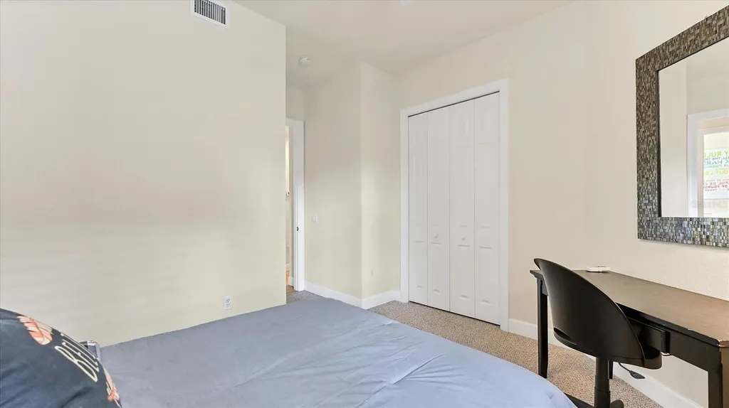 5433 46th Court W Bradenton FL 34210