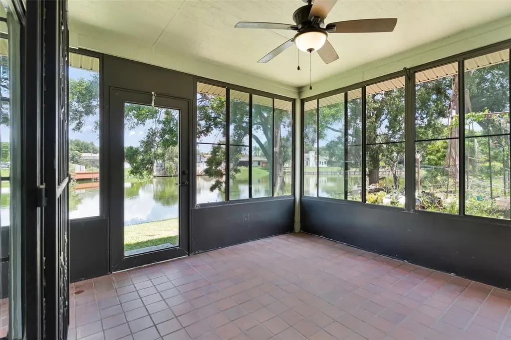 8208 La Serena Drive Tampa FL 33614
