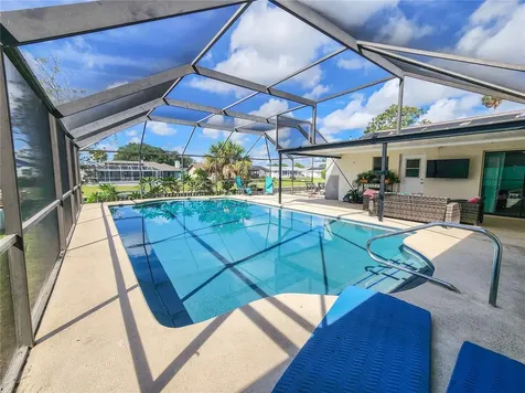 24 Claridge Court S Palm Coast FL 32137