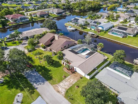 24 Claridge Court S Palm Coast FL 32137