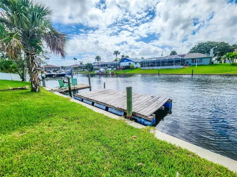 24 Claridge Court S Palm Coast FL 32137