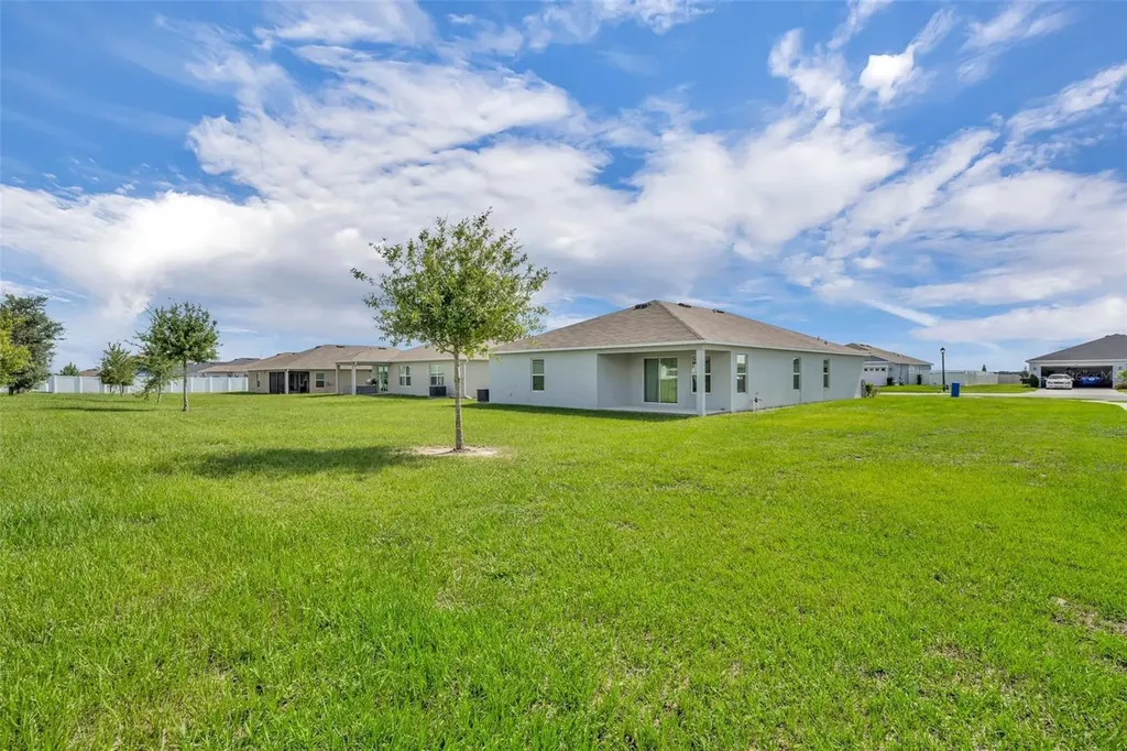 2488 Begonia Street Mascotte FL 34753