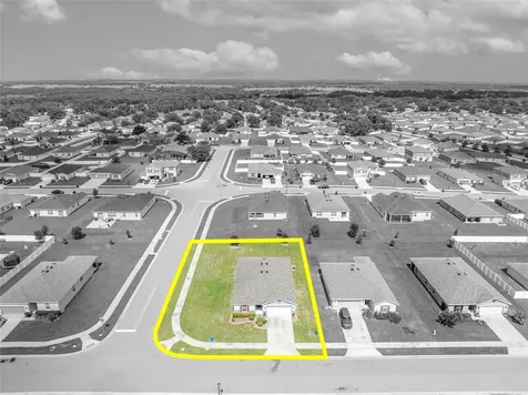 2488 Begonia Street Mascotte FL 34753