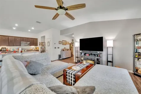 2488 Begonia Street Mascotte FL 34753