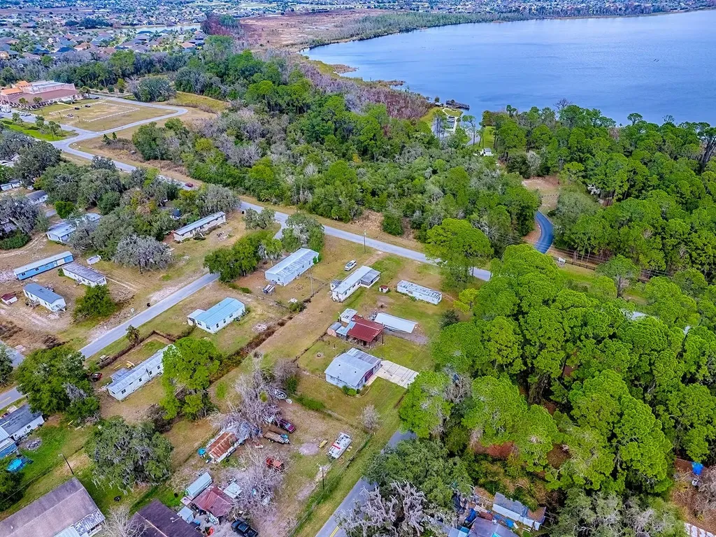 4988 County Road 155 Wildwood FL 34785