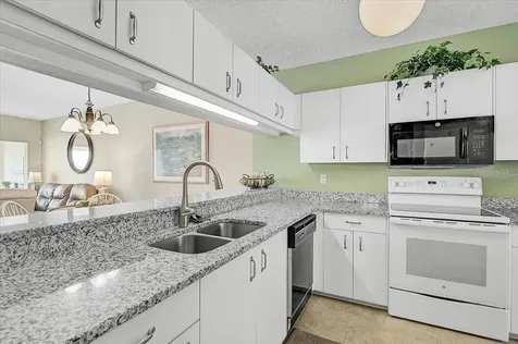 4215 Caddie Drive E Bradenton FL 34203