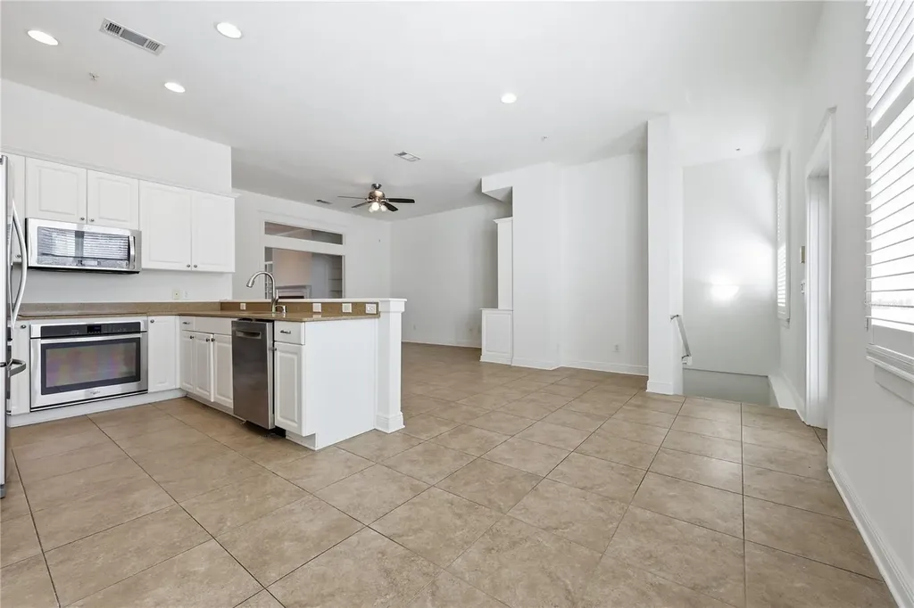 132 NE 4th Street Gainesville FL 32601