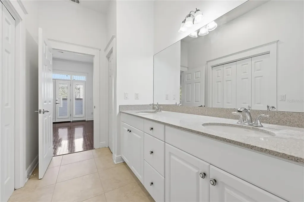 132 NE 4th Street Gainesville FL 32601