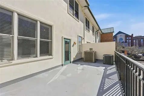 132 NE 4th Street Gainesville FL 32601
