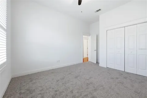 132 NE 4th Street Gainesville FL 32601