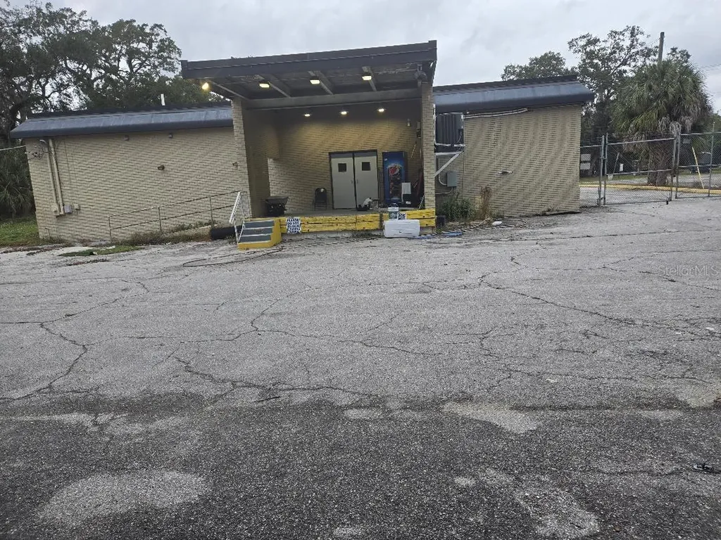 10517 Riverview Drive Riverview FL 33578
