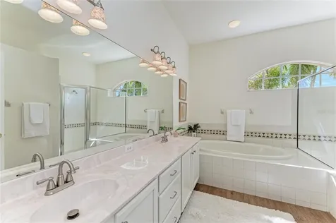 8226 Barton Farms Boulevard Sarasota FL 34240