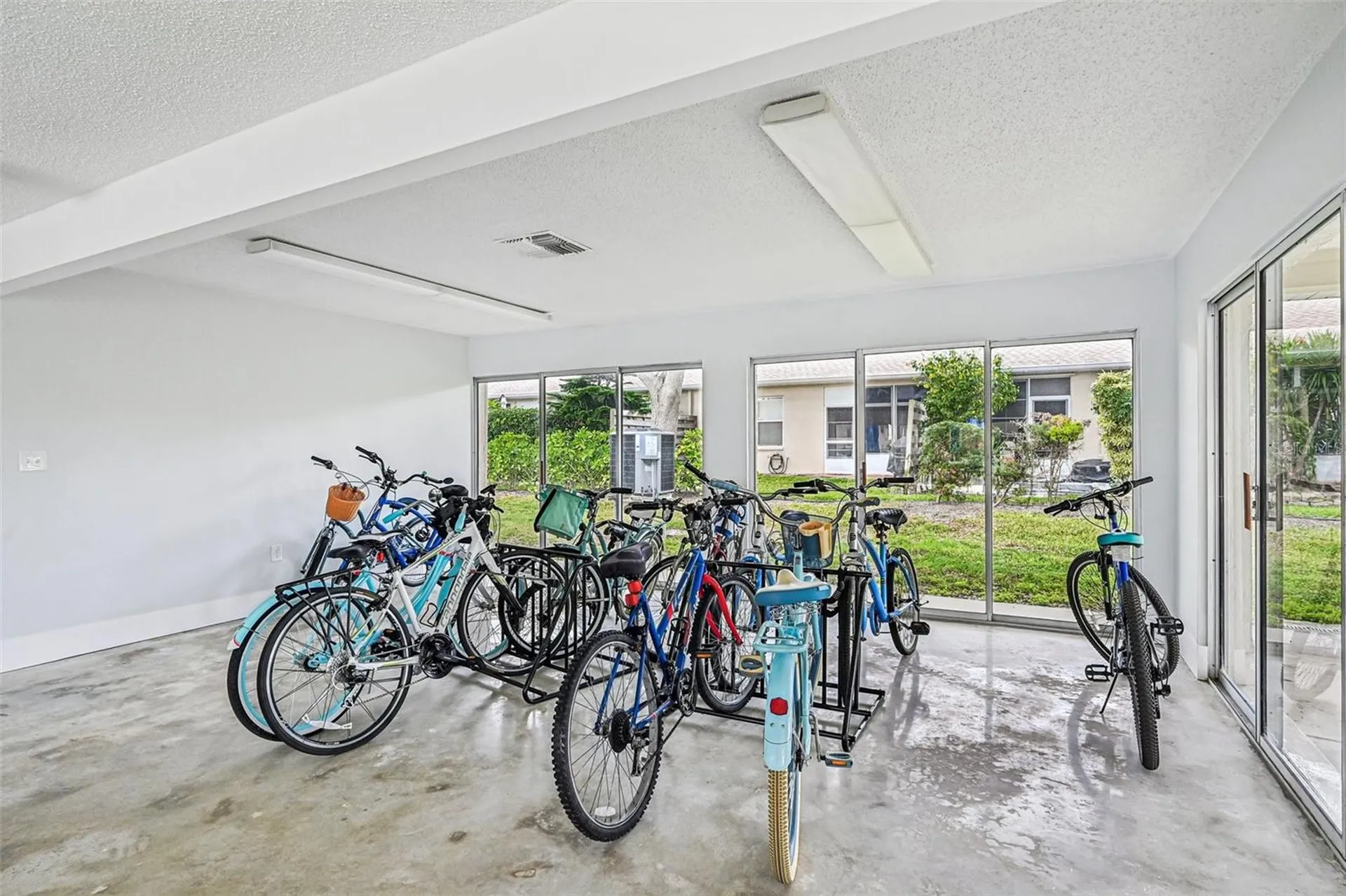 2727 75th Street W Bradenton FL 34209