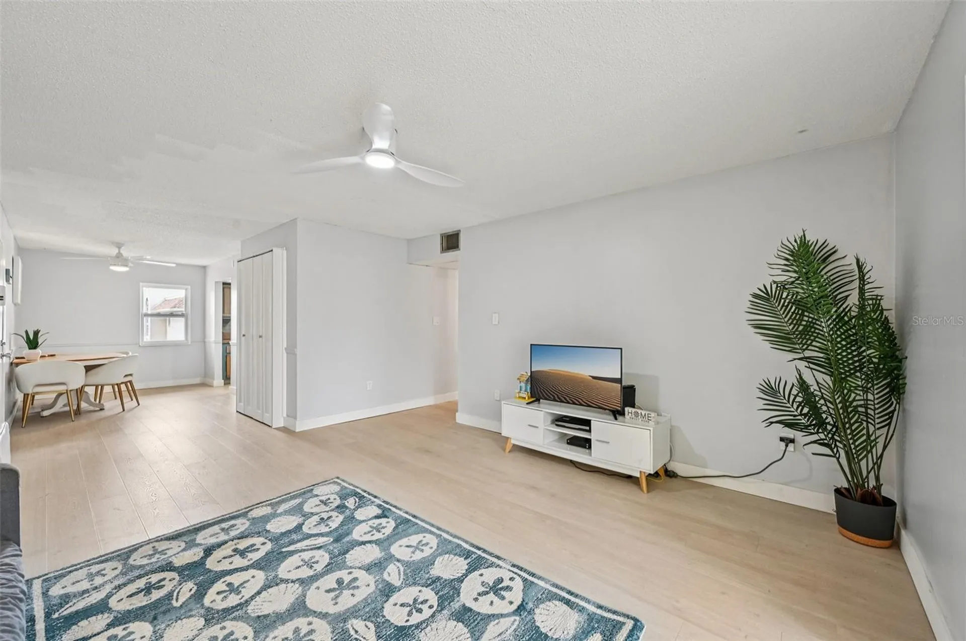 2727 75th Street W Bradenton FL 34209