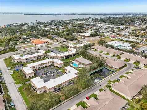 2727 75th Street W Bradenton FL 34209