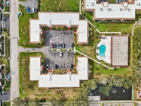2727 75th Street W Bradenton FL 34209
