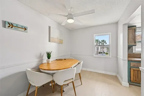 2727 75th Street W Bradenton FL 34209