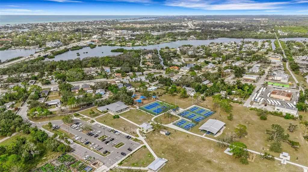 102 Brenda Lane Nokomis FL 34275