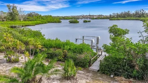 102 Brenda Lane Nokomis FL 34275