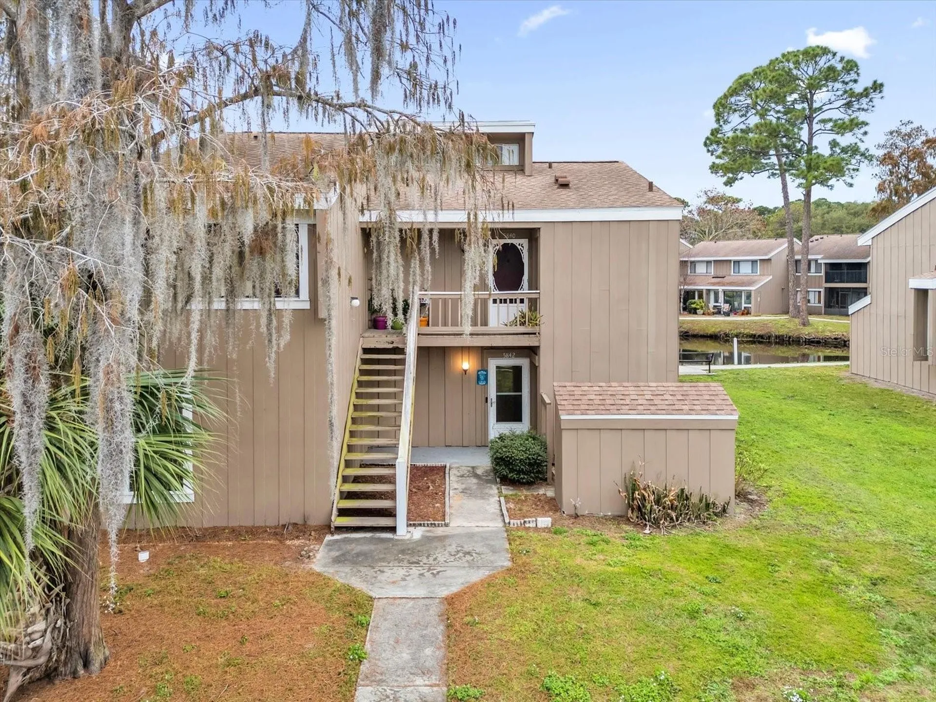 5842 Peregrine Avenue Orlando FL 32819