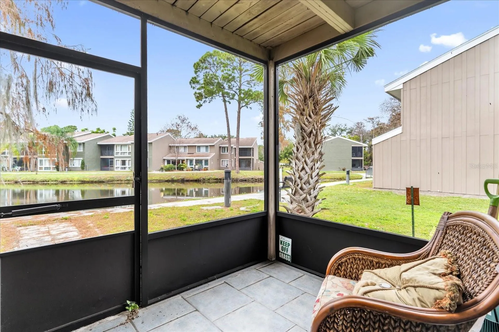 5842 Peregrine Avenue Orlando FL 32819