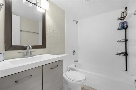 5842 Peregrine Avenue Orlando FL 32819