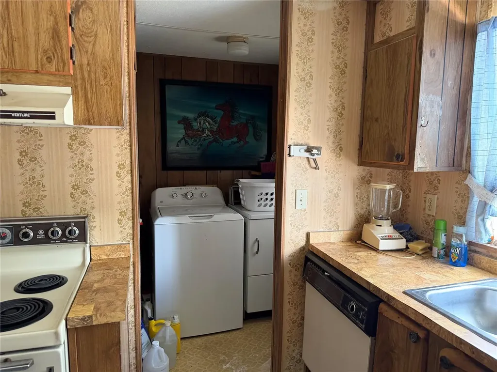 217 Gary Avenue Oak Hill FL 32759