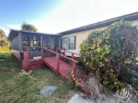 217 Gary Avenue Oak Hill FL 32759