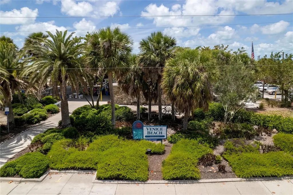 507 Sante Joseph Street Venice FL 34285