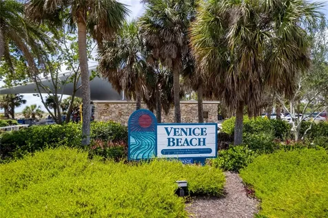 507 Sante Joseph Street Venice FL 34285