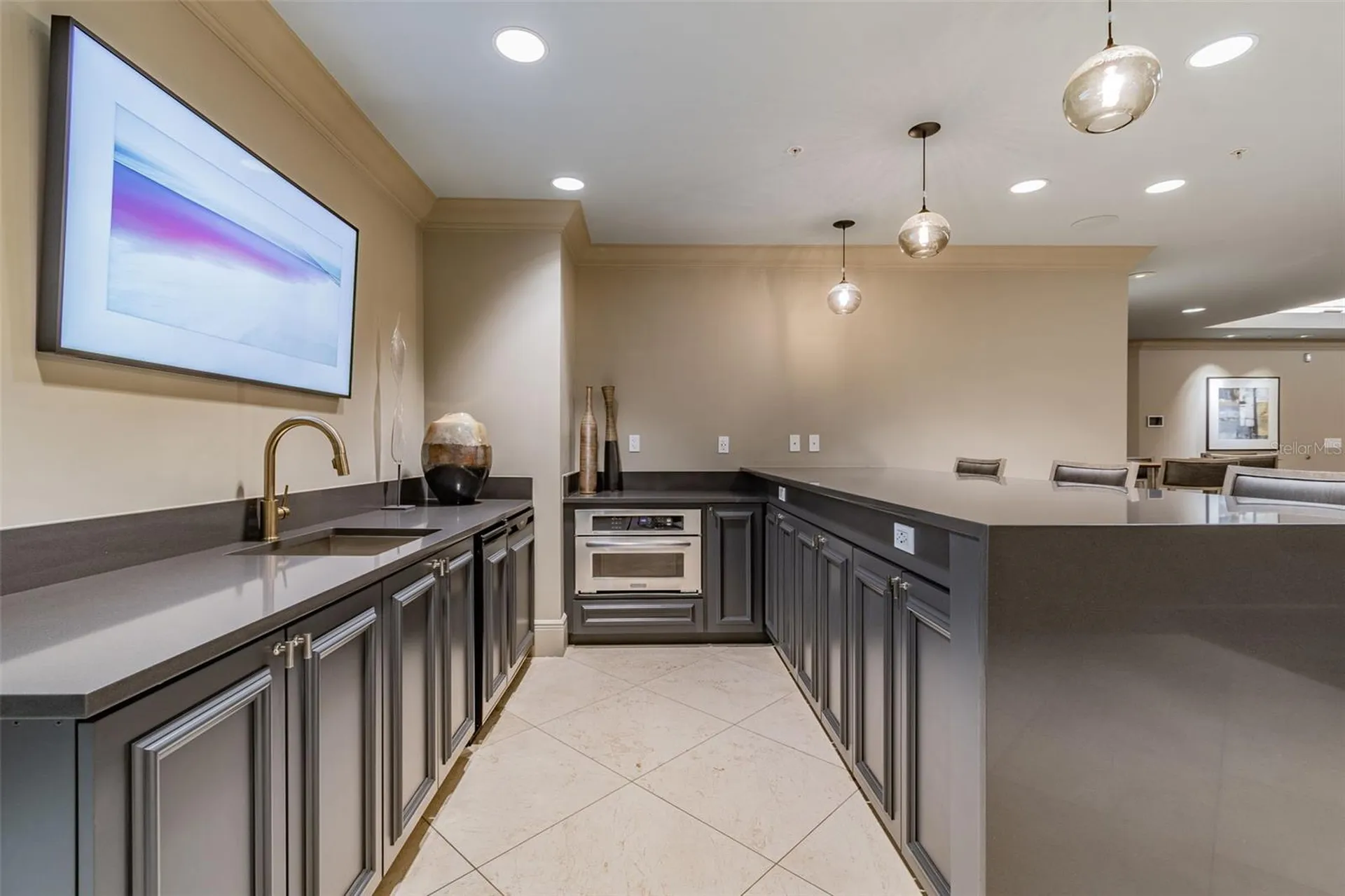 450 Knights Run Avenue Tampa FL 33602