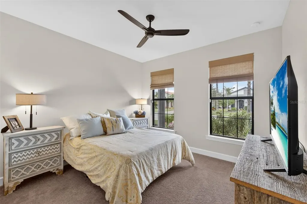 5737 Bay Pine Way Sarasota FL 34238