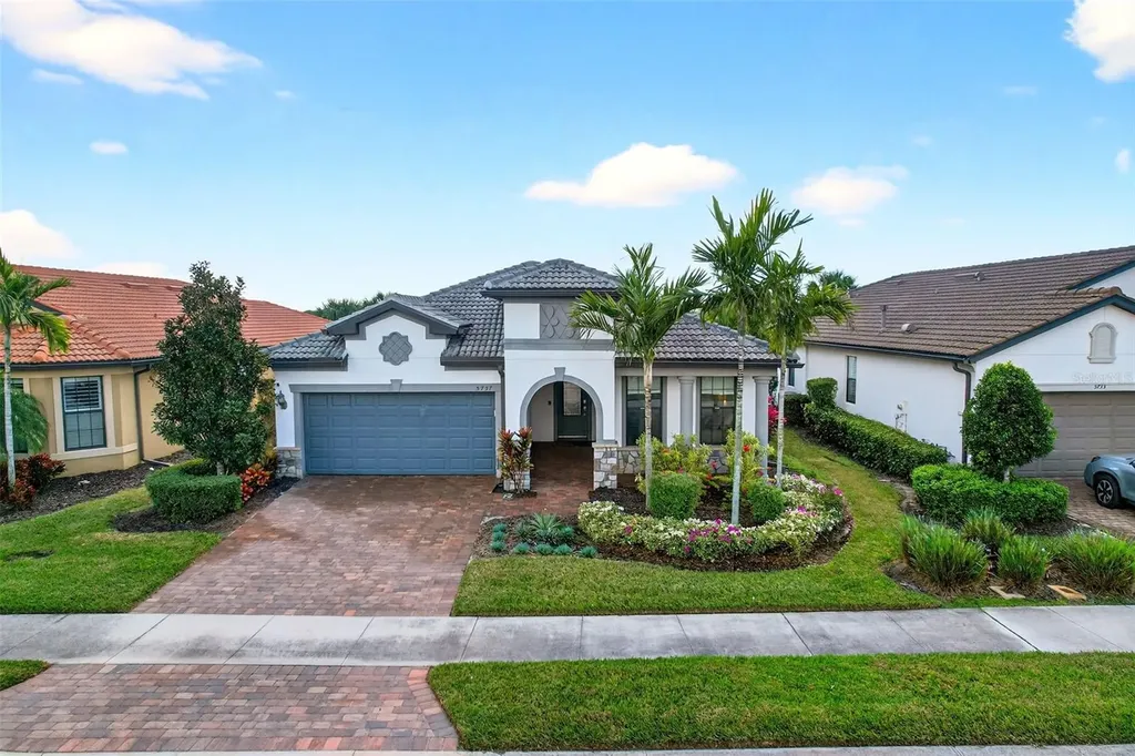 5737 Bay Pine Way Sarasota FL 34238
