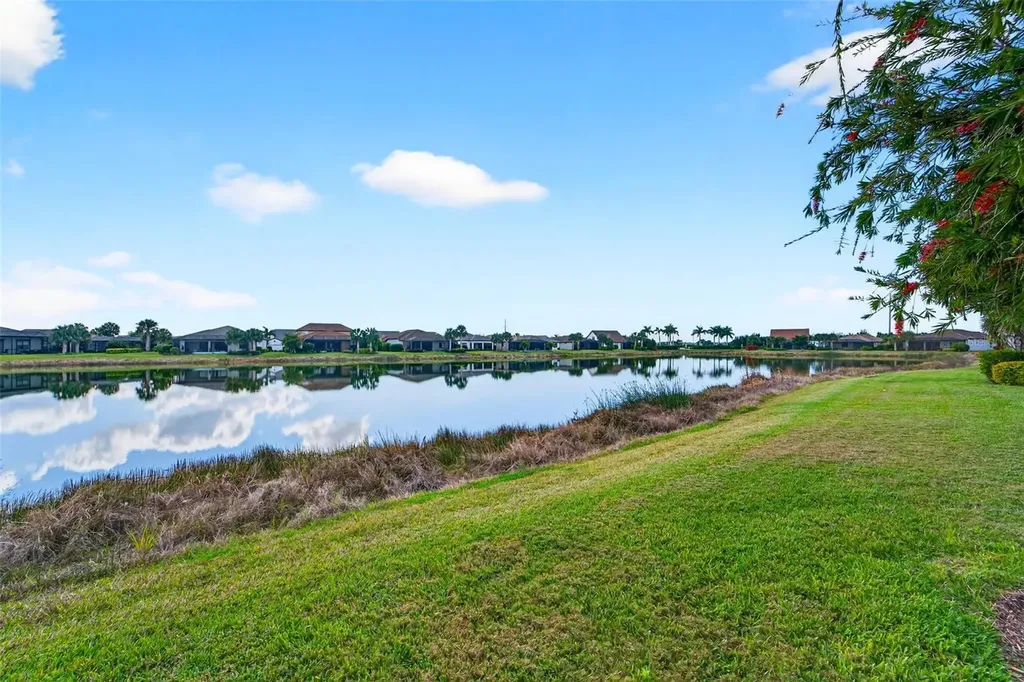 5737 Bay Pine Way Sarasota FL 34238