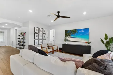 5737 Bay Pine Way Sarasota FL 34238