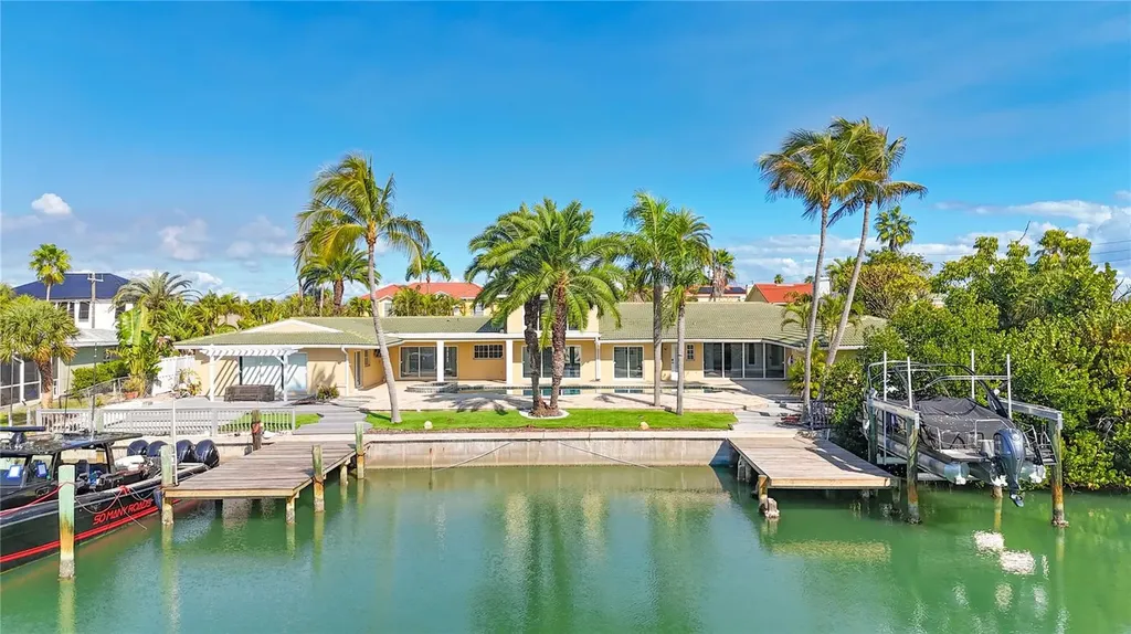 482 Hermosita Drive St Pete Beach FL 33706