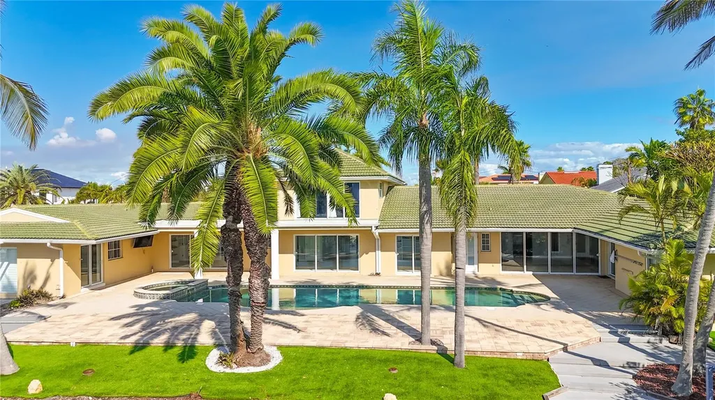 482 Hermosita Drive St Pete Beach FL 33706