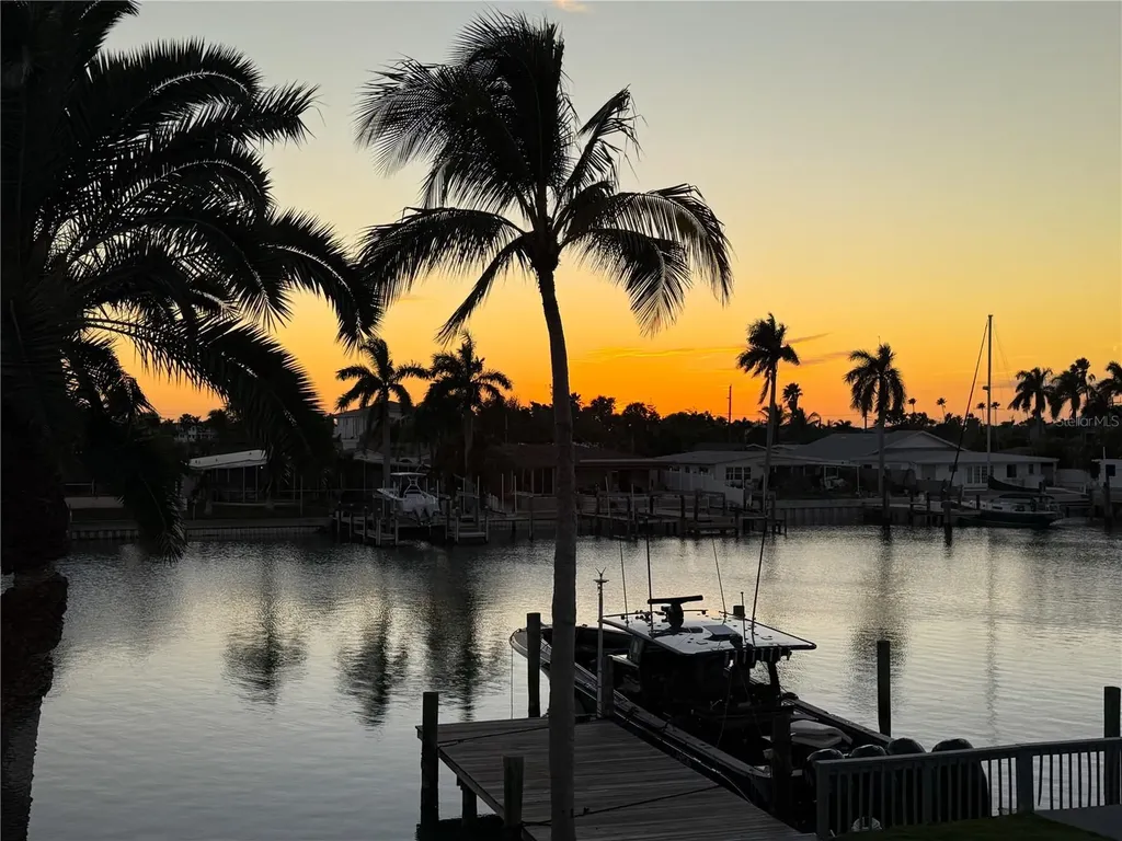 482 Hermosita Drive St Pete Beach FL 33706
