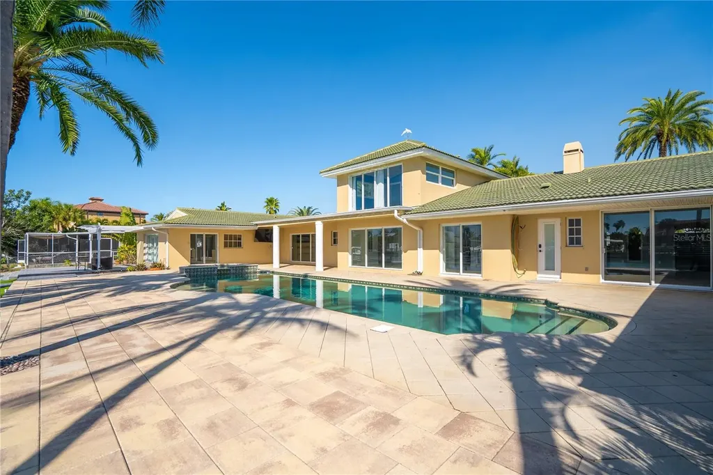 482 Hermosita Drive St Pete Beach FL 33706