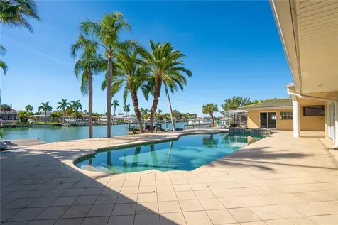 482 Hermosita Drive St Pete Beach FL 33706