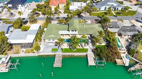 482 Hermosita Drive St Pete Beach FL 33706