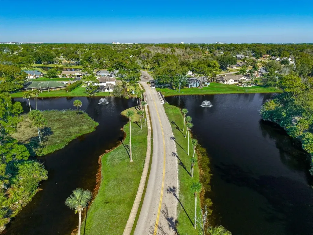 233 Bob White Court Daytona Beach FL 32119